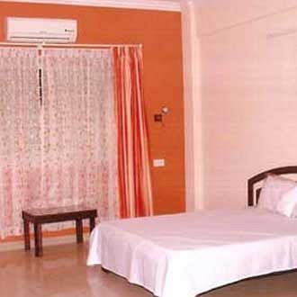Woodside Hotel Mangalore Exterior foto